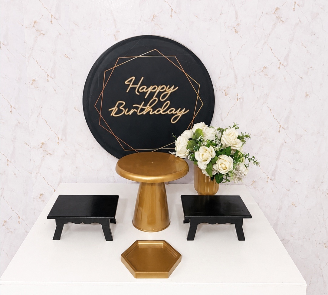 Festa Na Mesa Happy Birthday Preto E Dourado - Brenda silva nascimento 