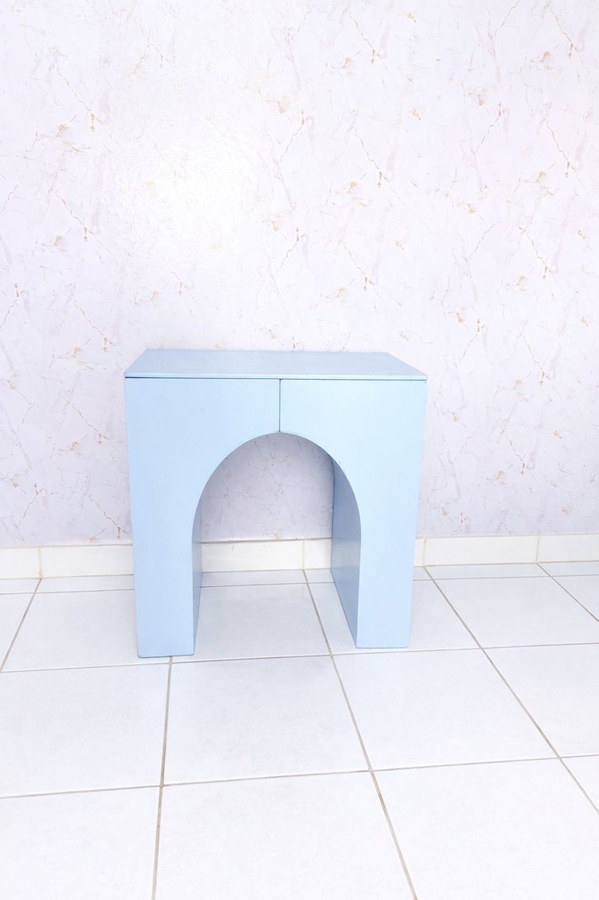 Mesa Azul Pequena - Brenda silva nascimento 