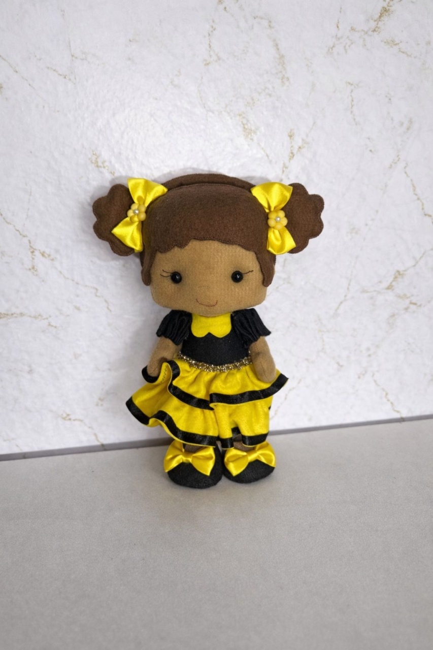 Abelhinha Menina 1 - Brenda silva nascimento 