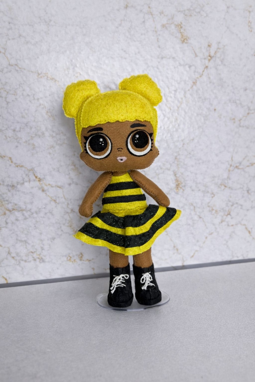 Queen Bee Lol - Brenda silva nascimento 