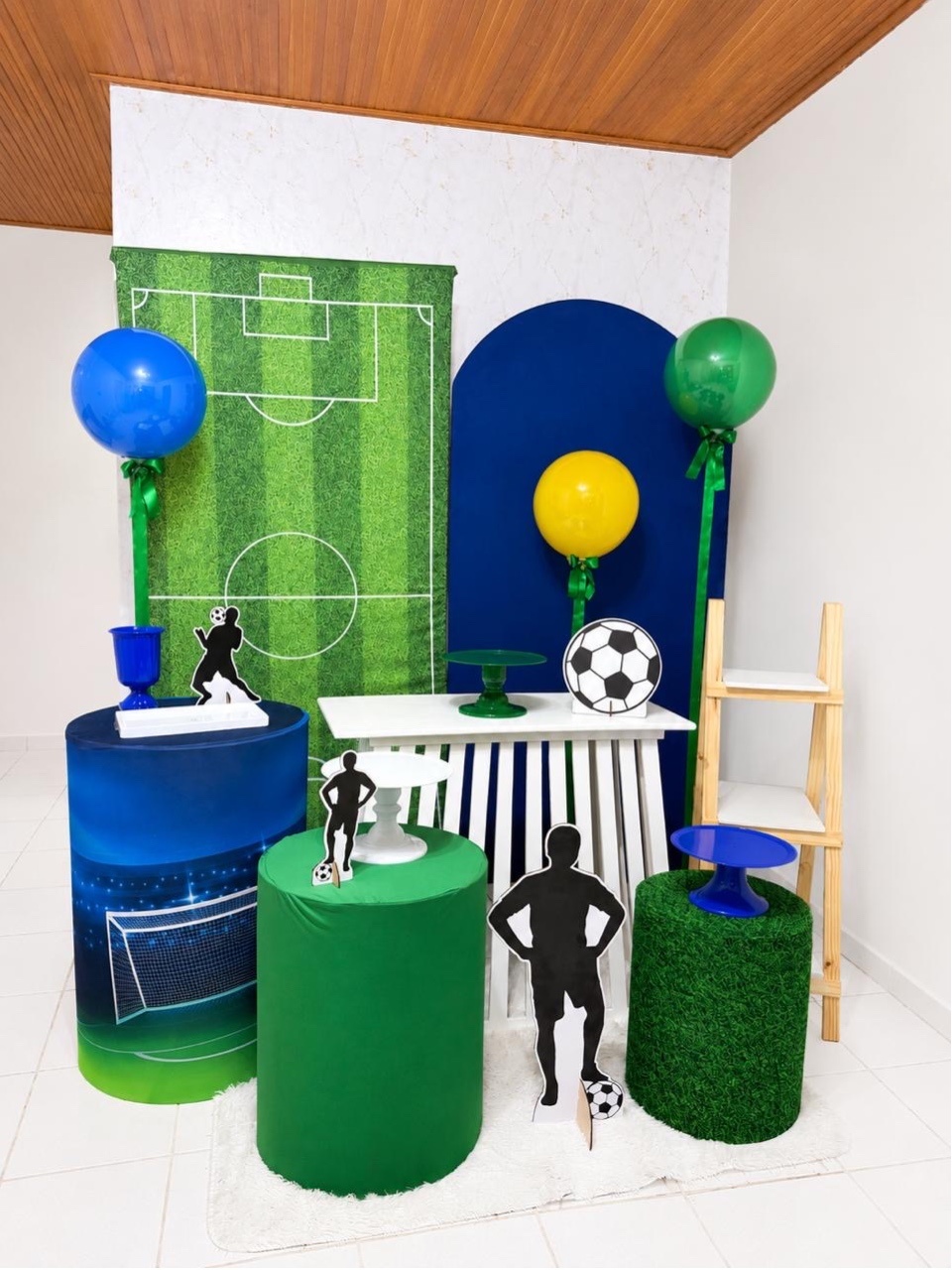 Montagem Futebol (Campo) - Brenda silva nascimento 