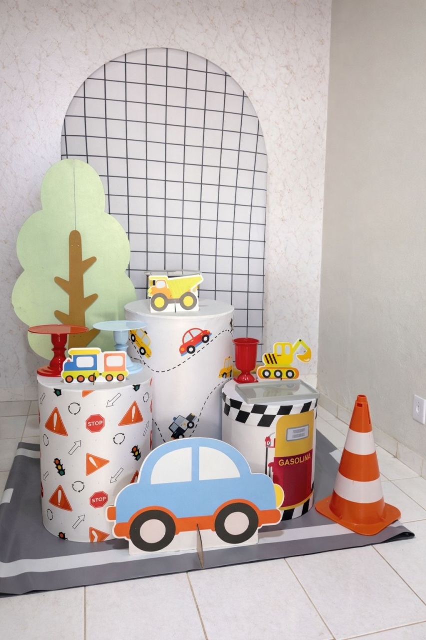 Carrinhos - Brenda silva nascimento 