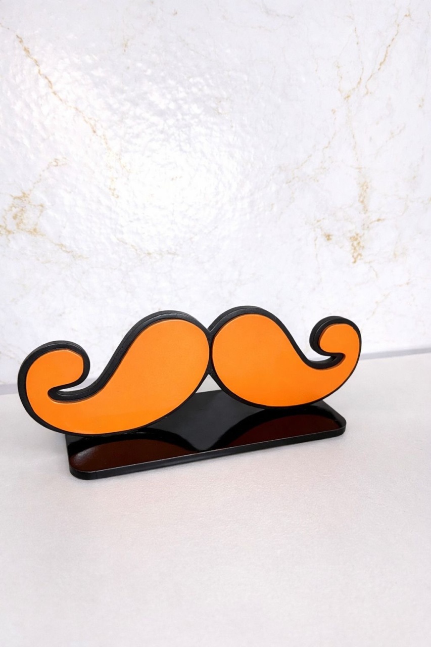 Display Bigode - Brenda silva nascimento 