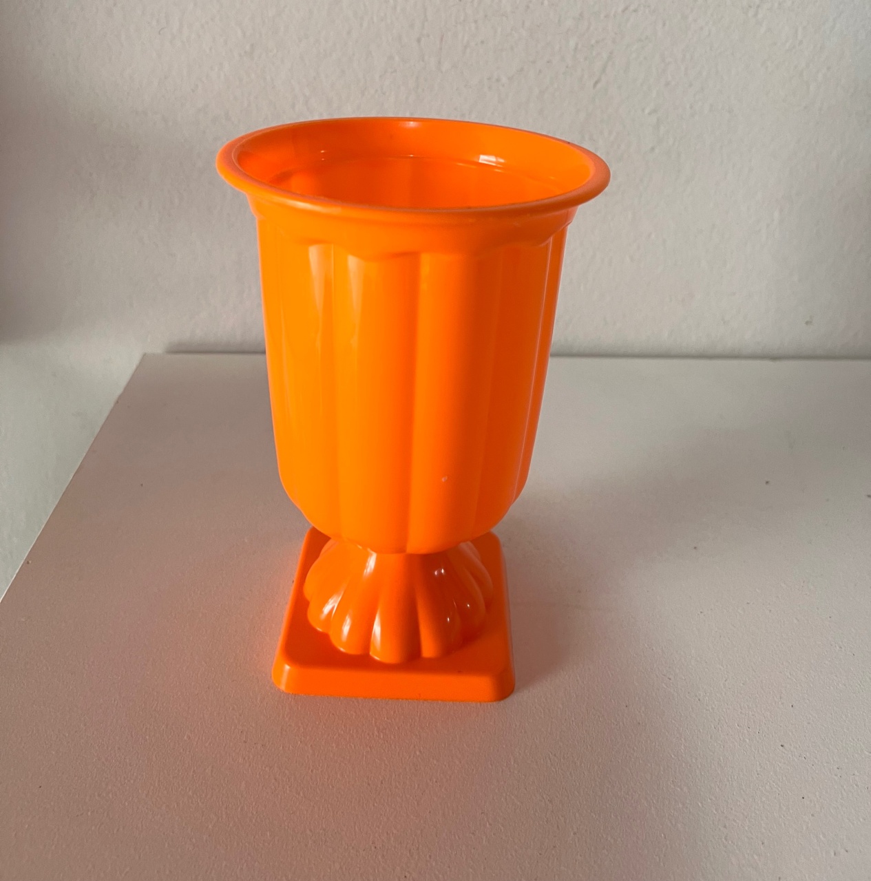Vaso Plástico Laranja  - Brenda silva nascimento 
