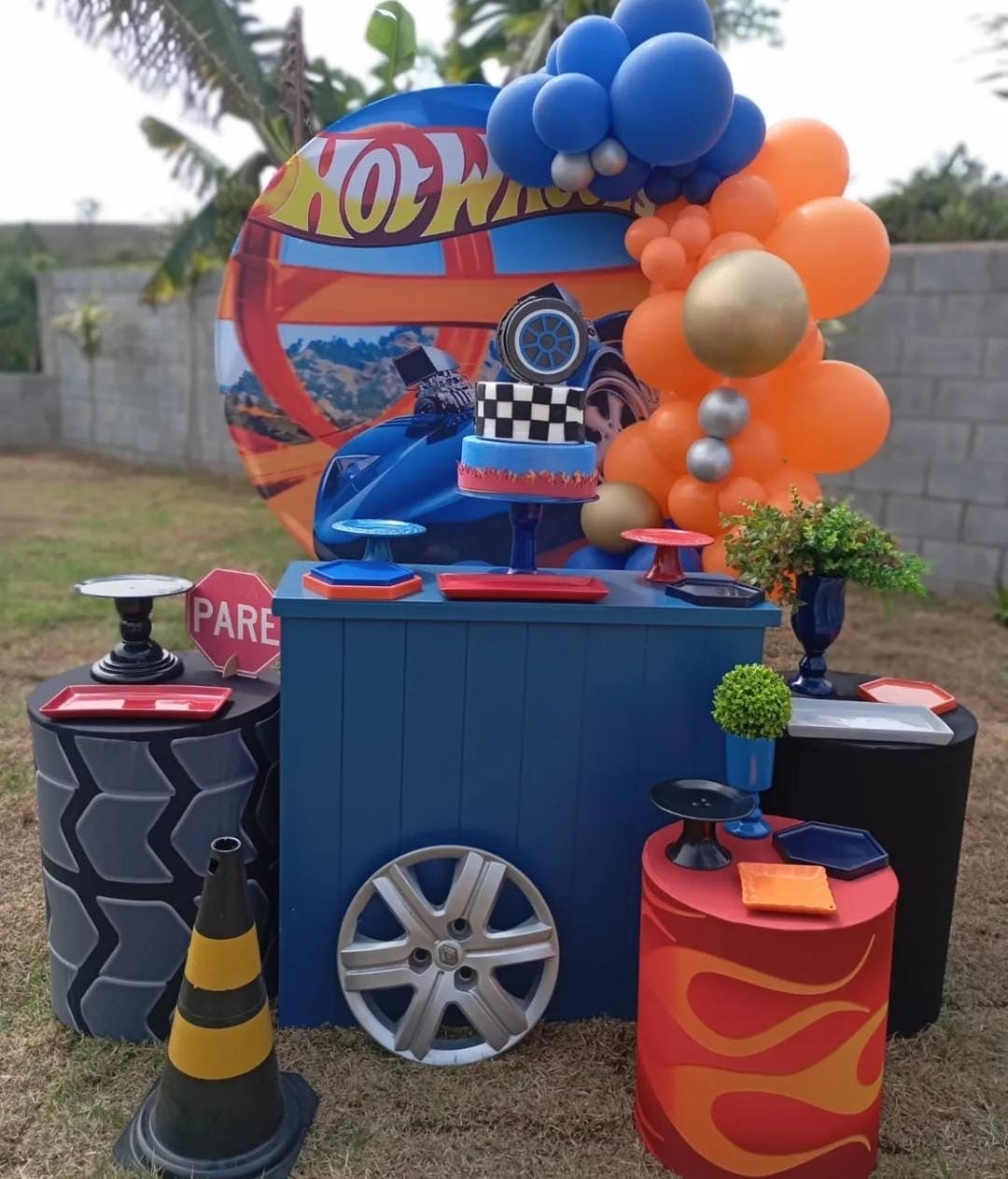 Montagem Hotweels - DECORANDO SONHOS