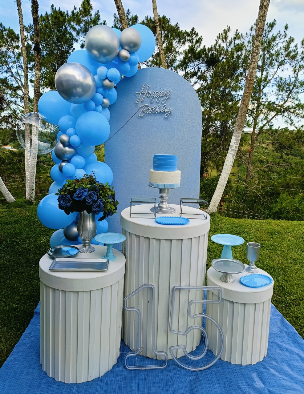 15 Anos / Feminino / Azul / Momtagem - DECORANDO SONHOS