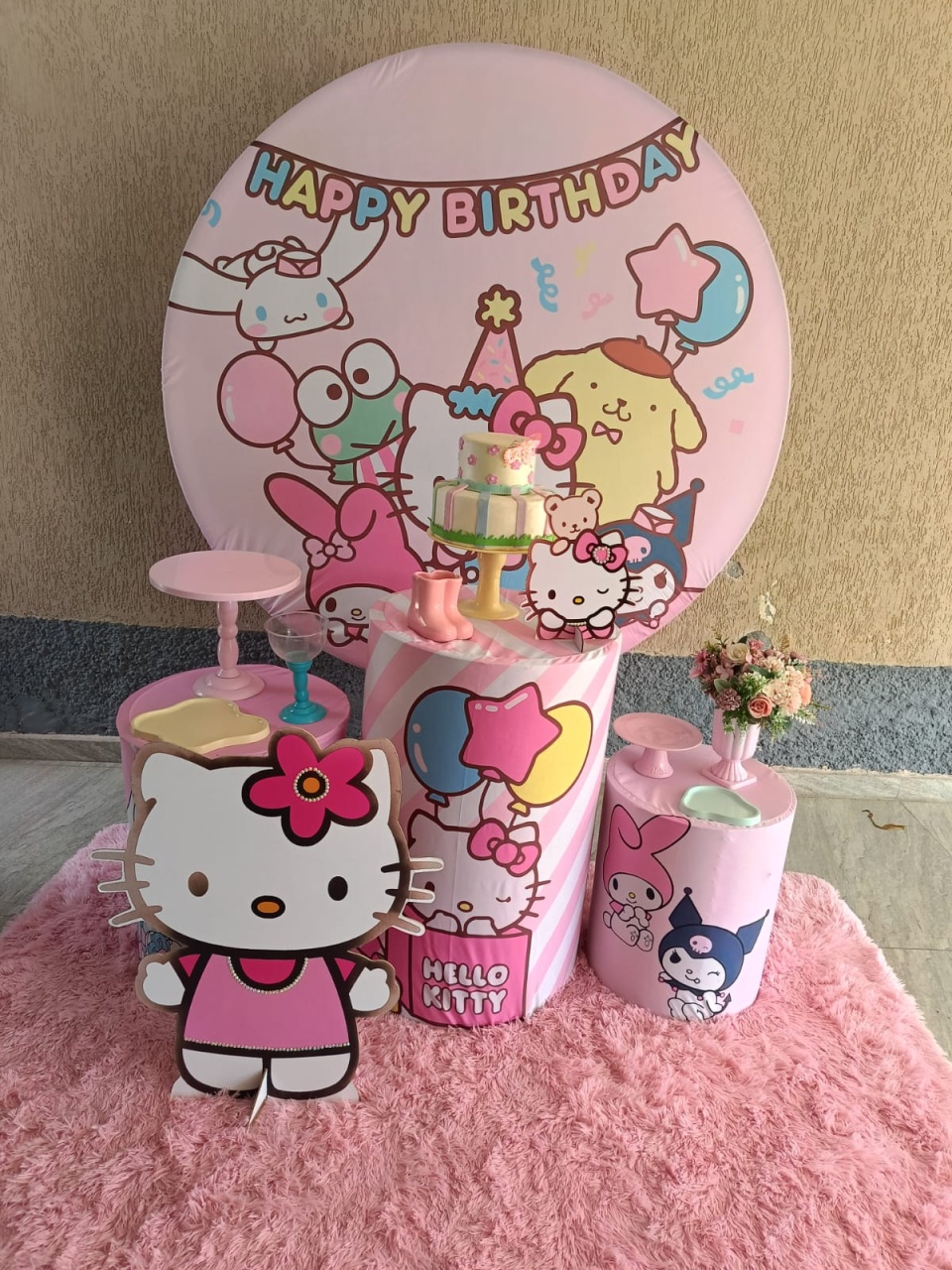 Turma da Hello Kitty  Pegue E Monte  - DECORANDO SONHOS