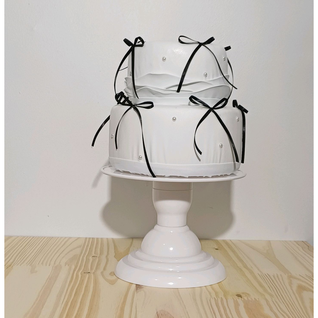 Bolo Lacinhos - Preto - Luci_rodrigues_decorações