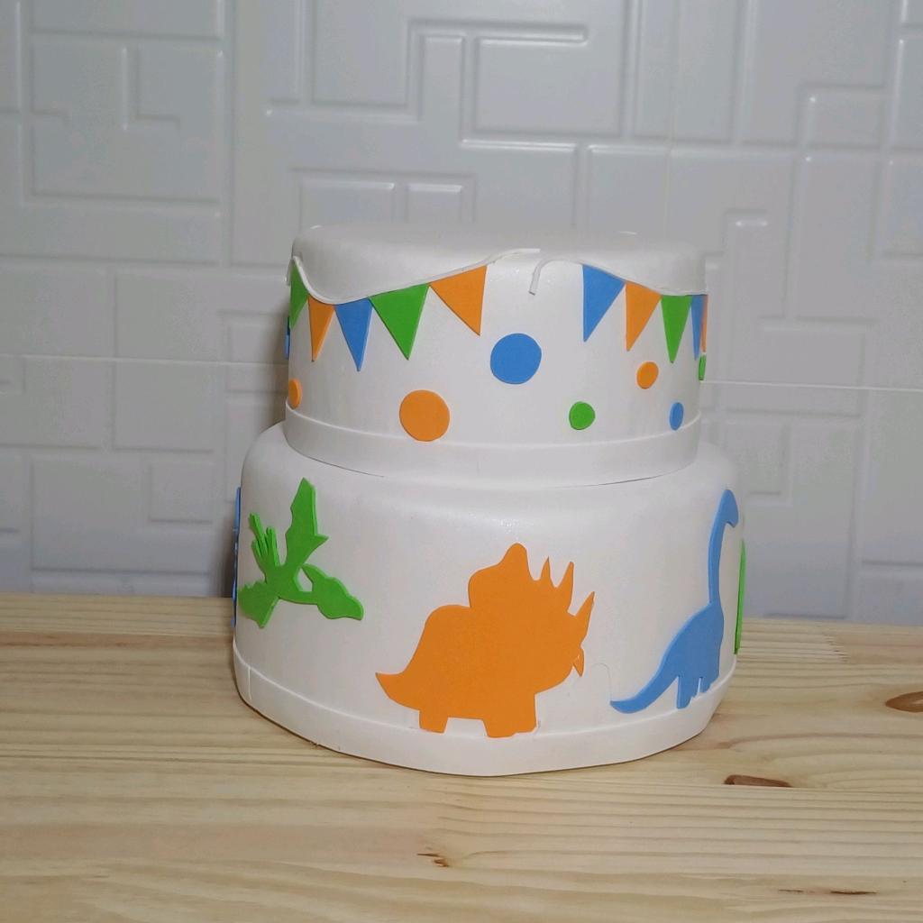 Bolo Dino - Branco - Luci_rodrigues_decorações