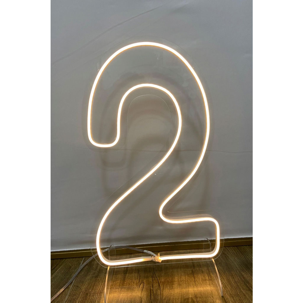 Numero Led 2 - Branco Quente - Luci_rodrigues_decorações