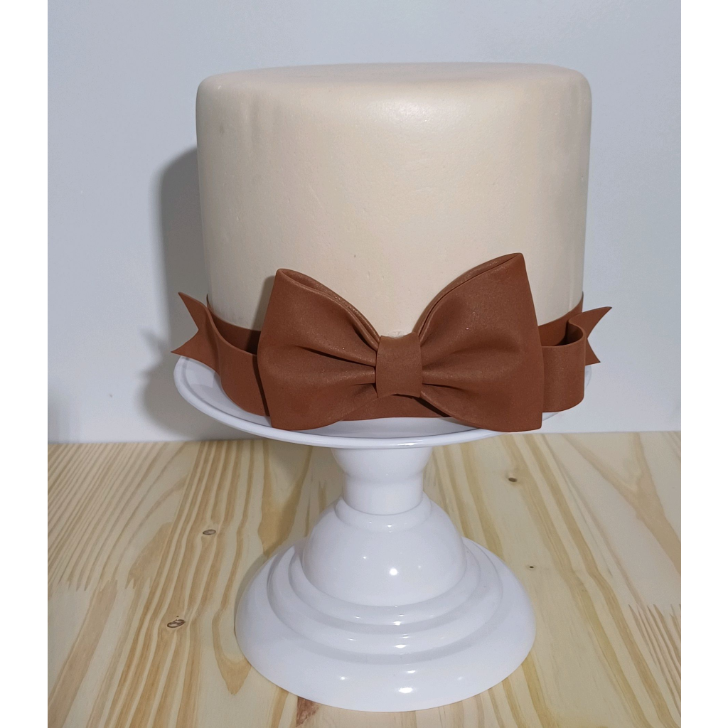 Bolo Laço - Bege - Luci_rodrigues_decorações