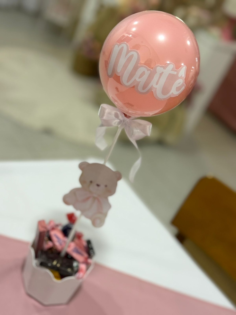 Centro de Mesa Com Balão Buble Encapsulado - Luci_rodrigues_decorações