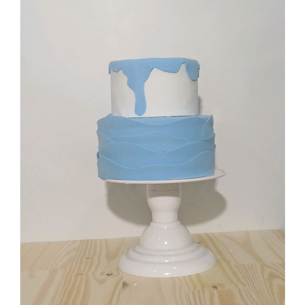 Bolo Mancha de Tinta Azul - Azul - Luci_rodrigues_decorações