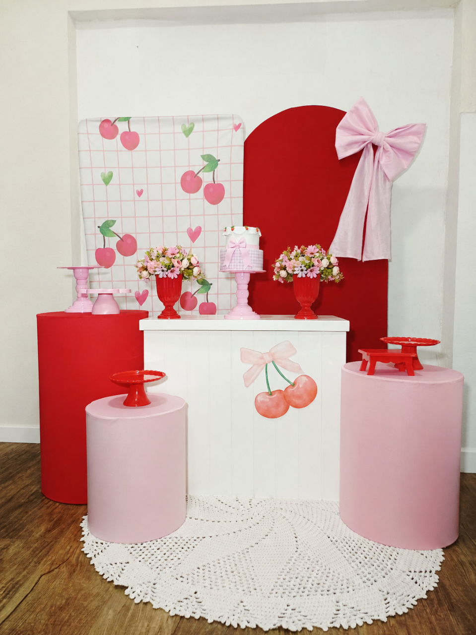 Laços E Cerejas - Kit Pegue E Monte - Luci_rodrigues_decorações