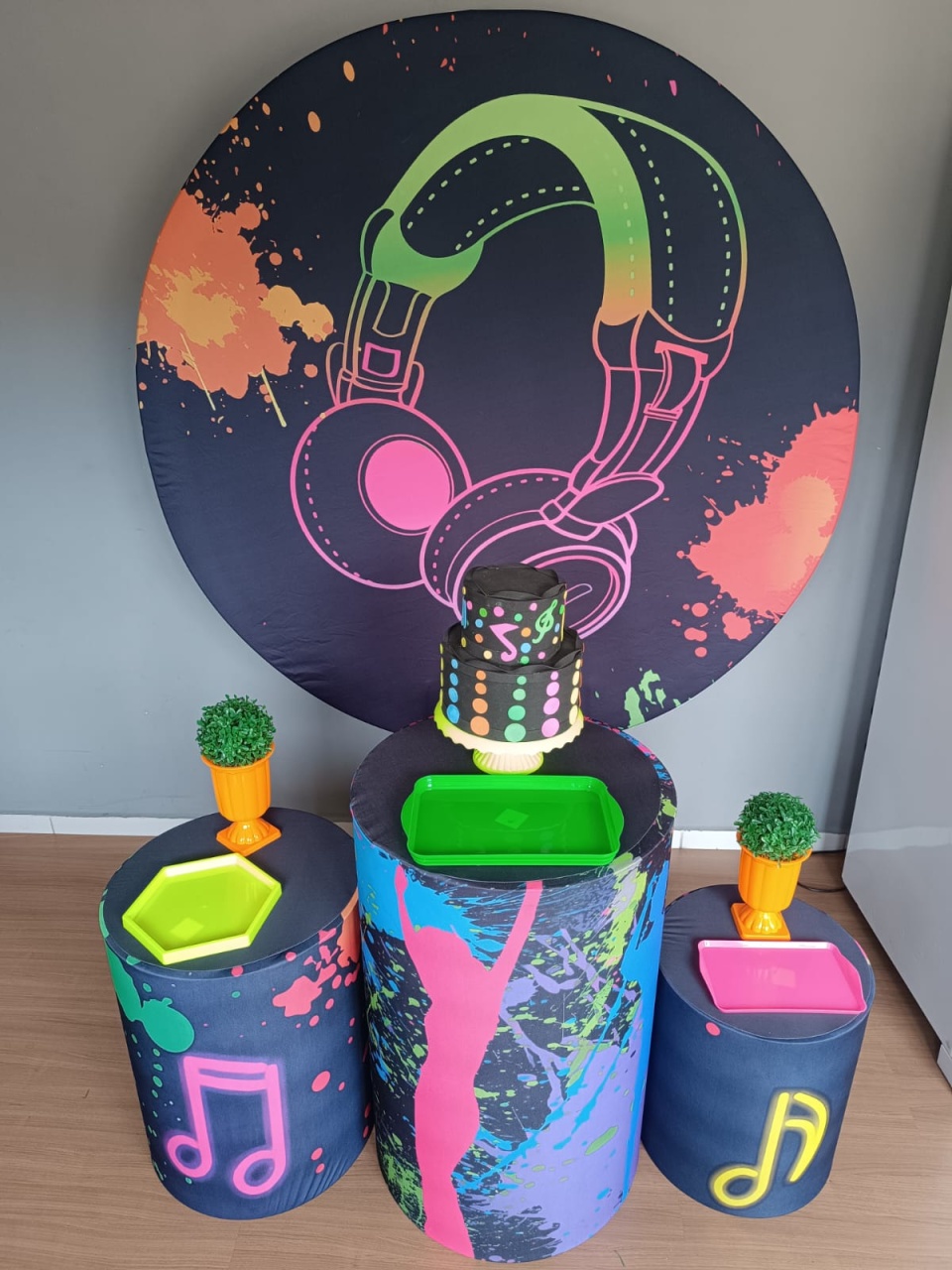Kit Prata - Neon - Encanto e Festas