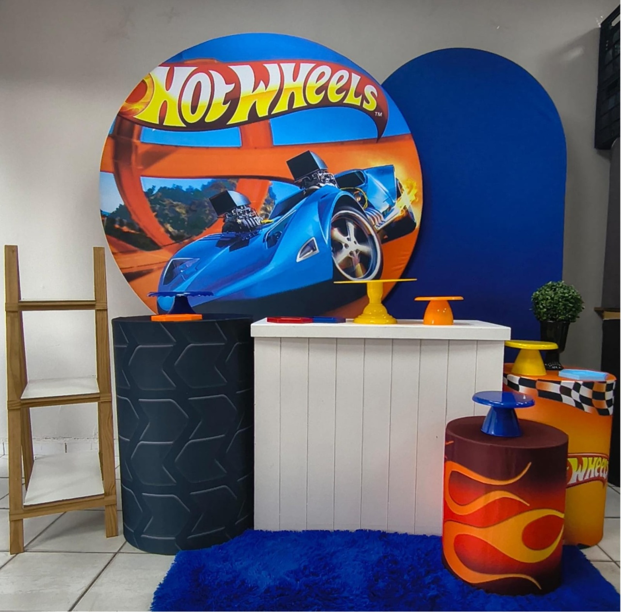 Hot Wheus - festa facil