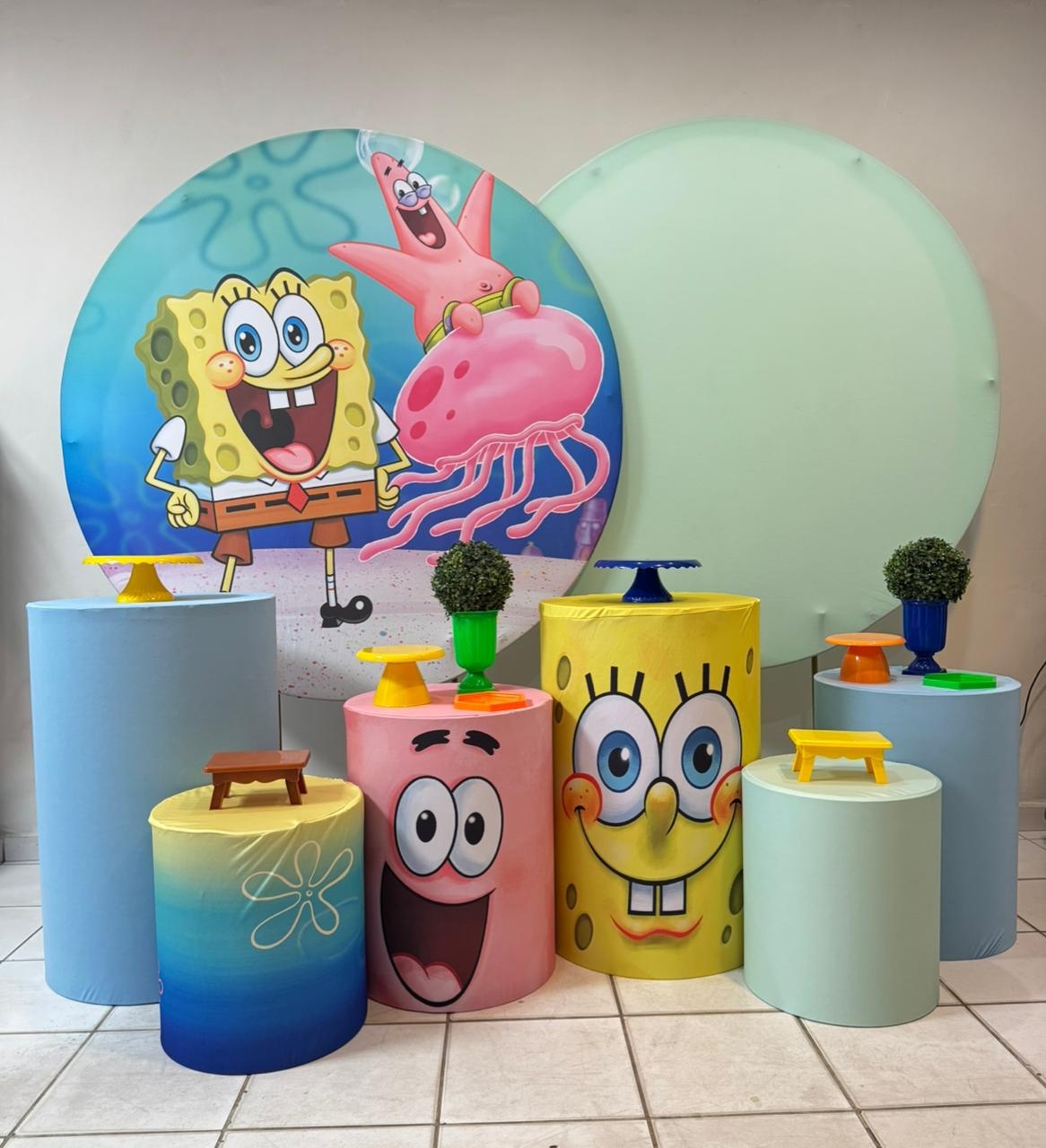 Kit Bob Esponja E Capas Lisas - festa facil