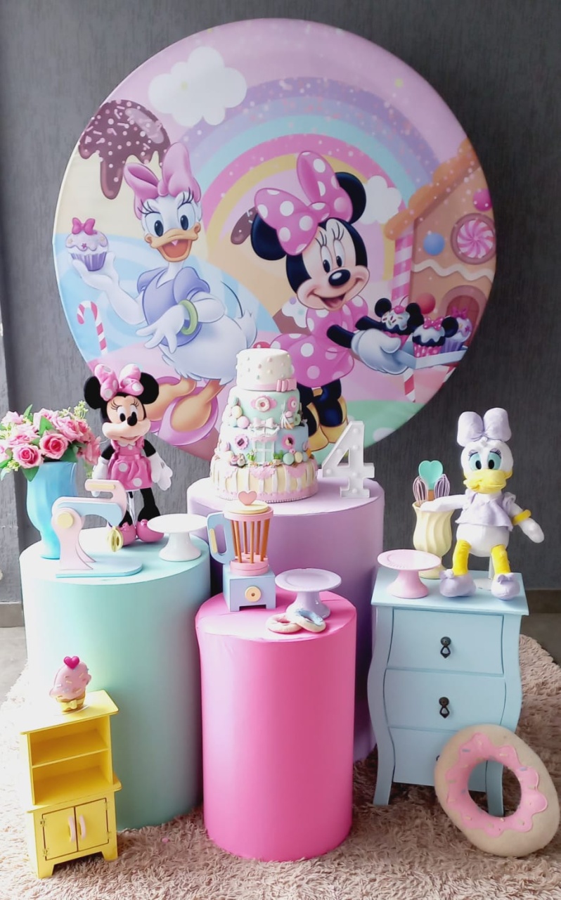 Minnie Margarida Confeitaria - Encantada Festas e Locações 