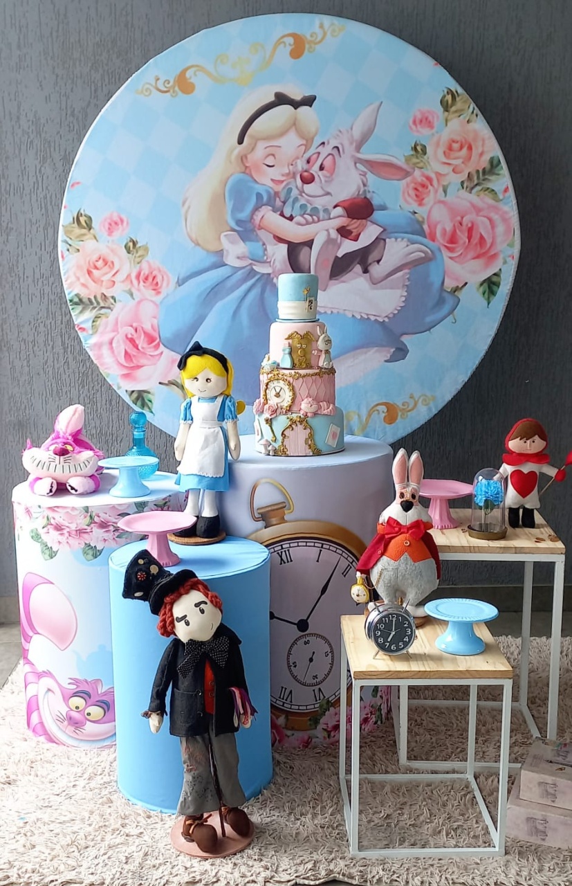 Alice - Encantada Festas e Locações 