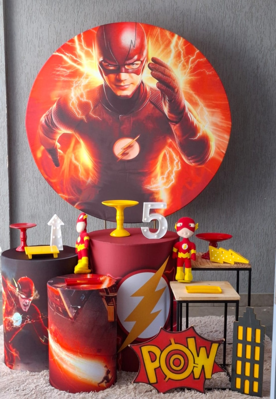 Flash - Encantada Festas e Locações 