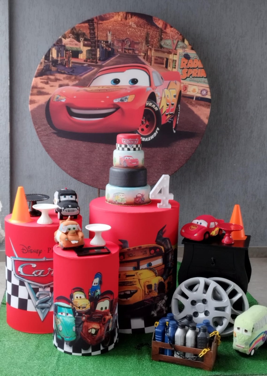 Carros 1 - Encantada Festas e Locações 