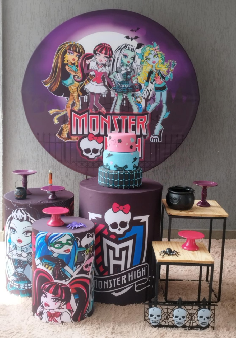 Monster Hight - Encantada Festas e Locações 