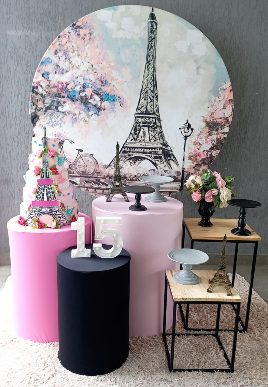Paris - Encantada Festas e Locações 