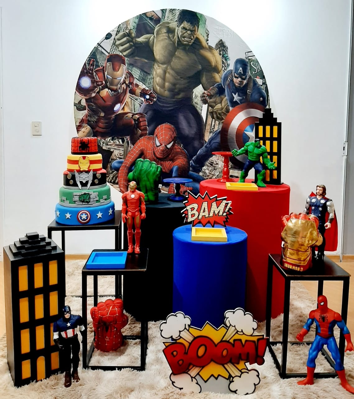 Vingadores 2 - Encantada Festas e Locações 