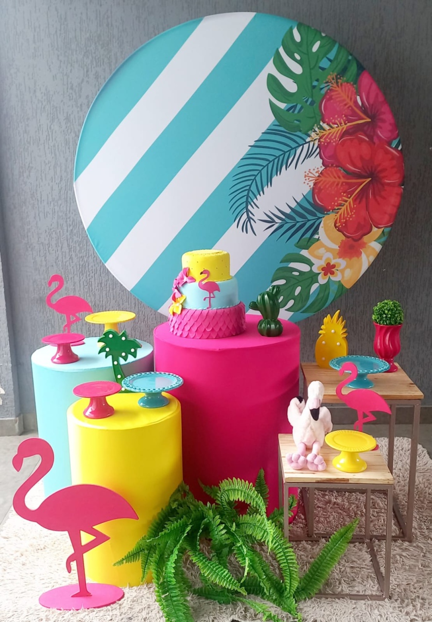 Tropical - Encantada Festas e Locações 