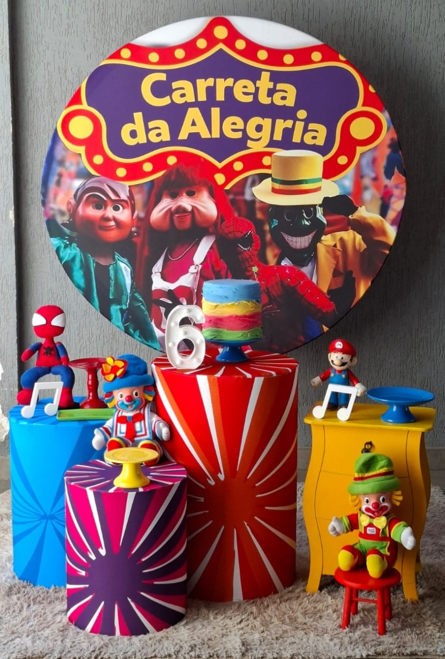 Carreta Alegria - Encantada Festas e Locações 