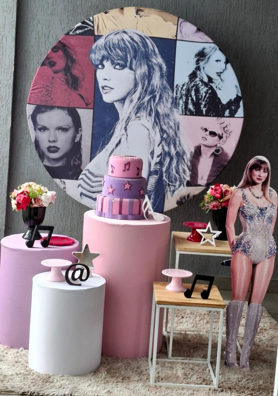 Taylor Swift - Encantada Festas e Locações 