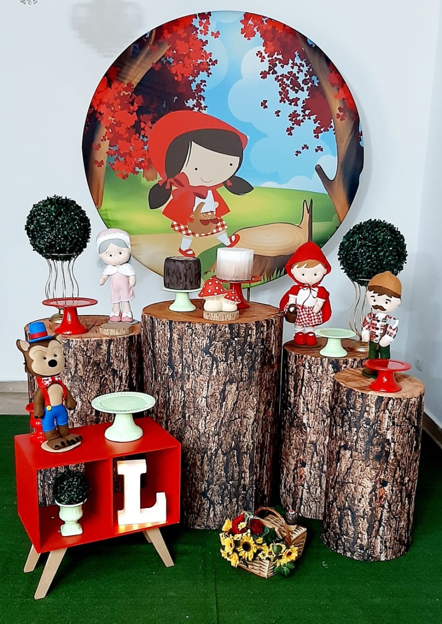 Chapeuzinho Vermelho - Encantada Festas e Locações 