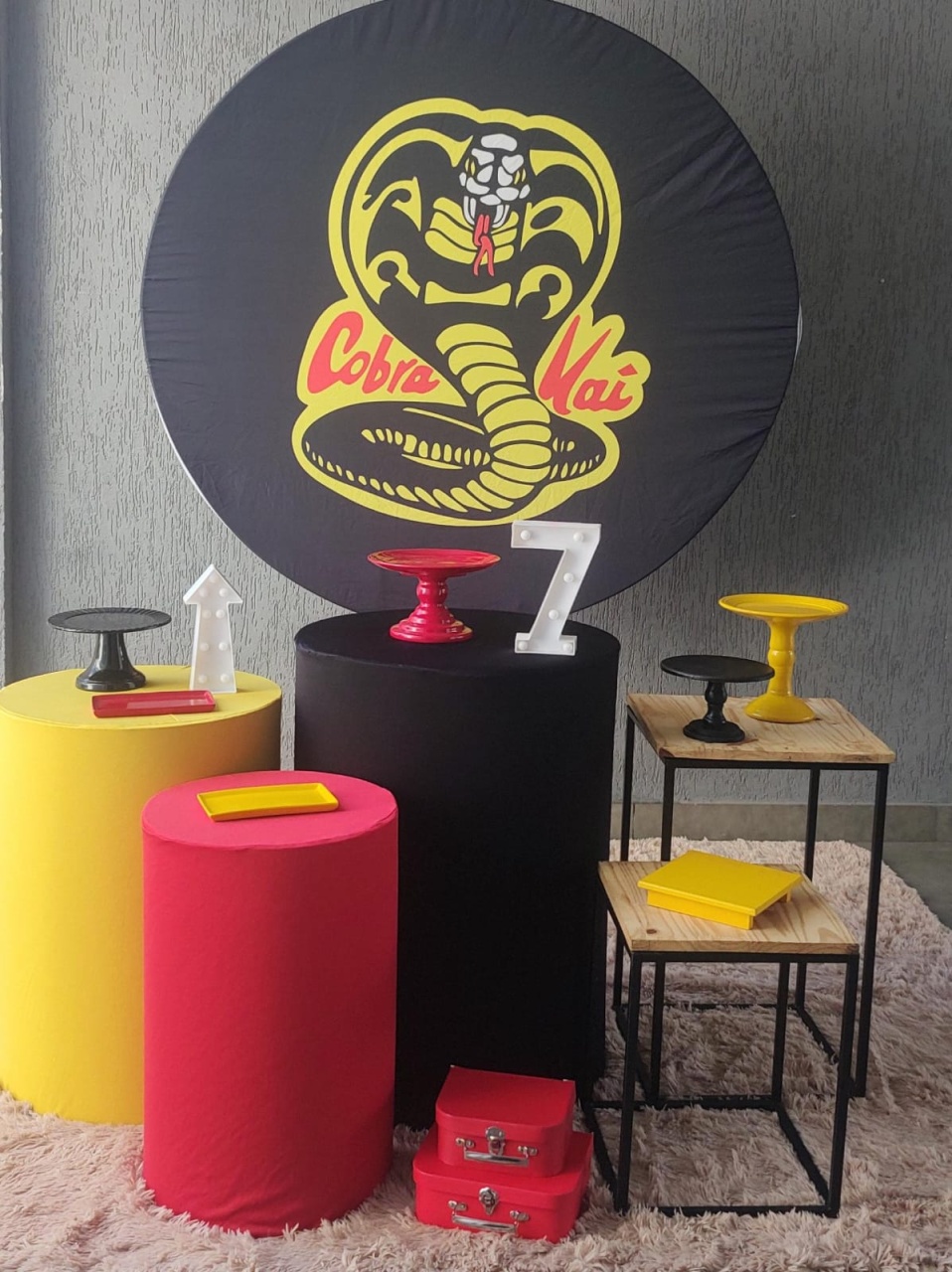 Cobra Cai - Encantada Festas e Locações 