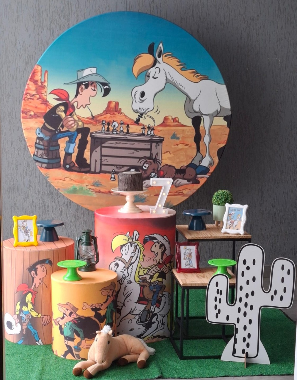 Lucky Luke - Encantada Festas e Locações 
