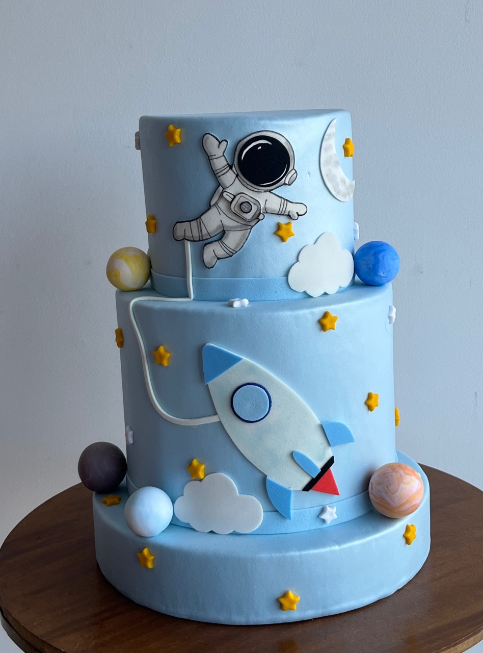 Bolo Astronauta  - Mirlenedecora