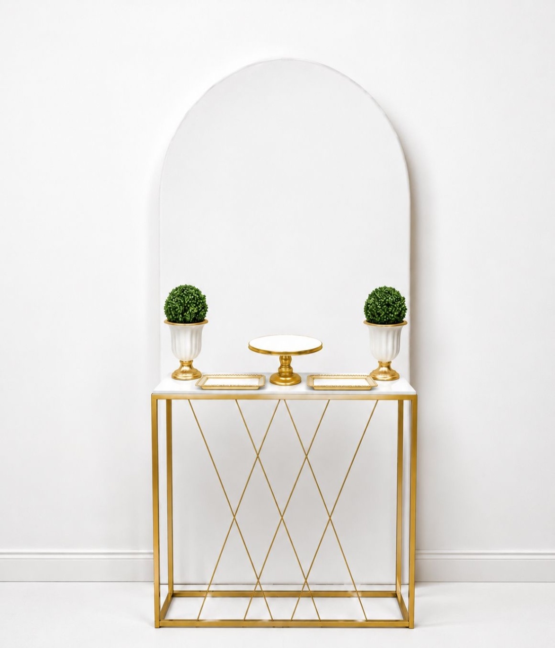 Painel Romano Branco+ Mesa Treliçada- Kit Moderno Treliça Slim - Ana Monteart Decor