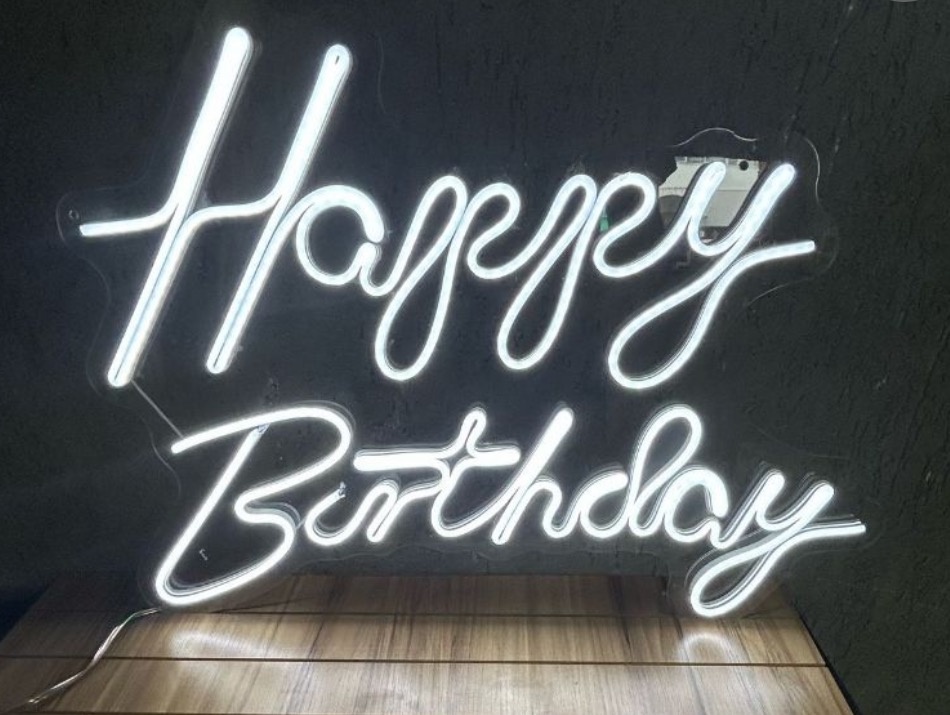 Led Happy Birthday  - Ana Monteart Decor