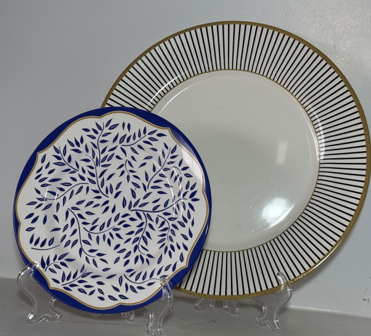 Pratos Decorados Azul C/ Dourado  - Adriana lok & Decore