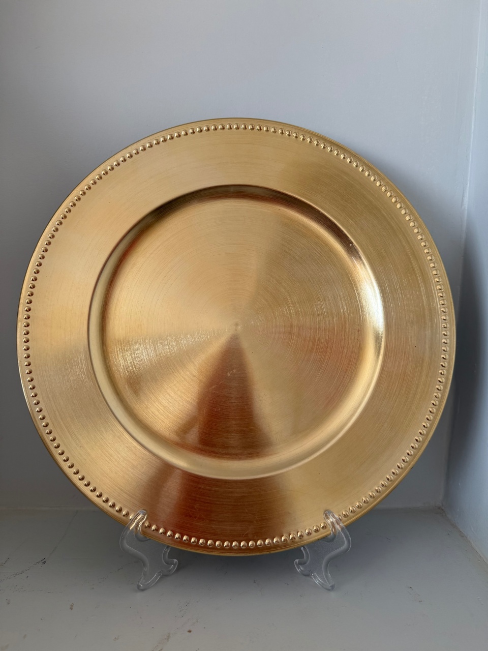 Sousplat Plástico Dourado  - Adriana lok & Decore