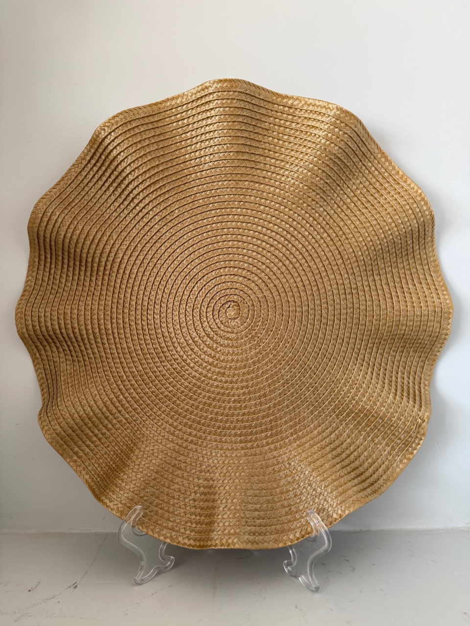 Sousplat Babado Dourado  - Adriana lok & Decore