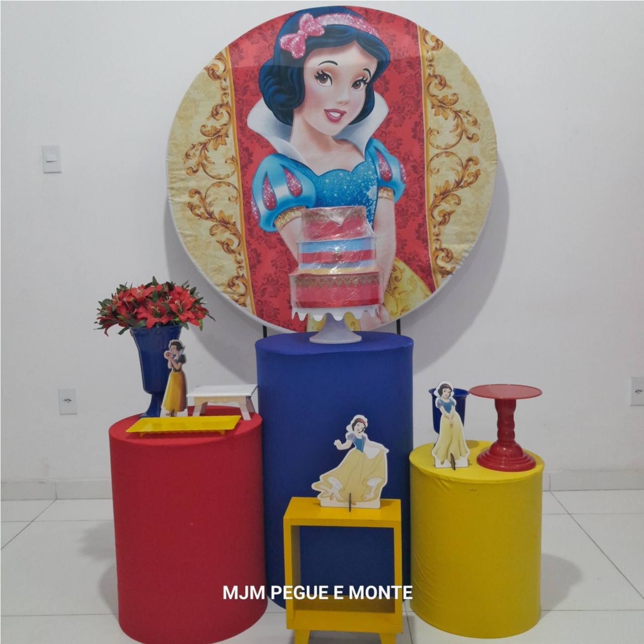 Kit Esmeralda Branca de Neve 01 - MJM PEGUE E MONTE