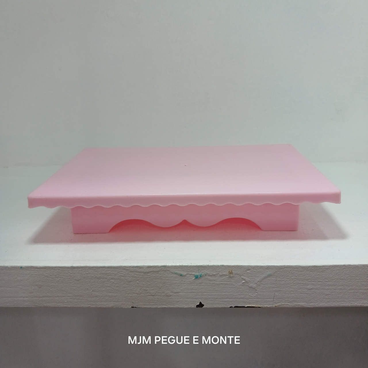 Bandeja Baixa Acrílico Rosa Bebê  - MJM PEGUE E MONTE