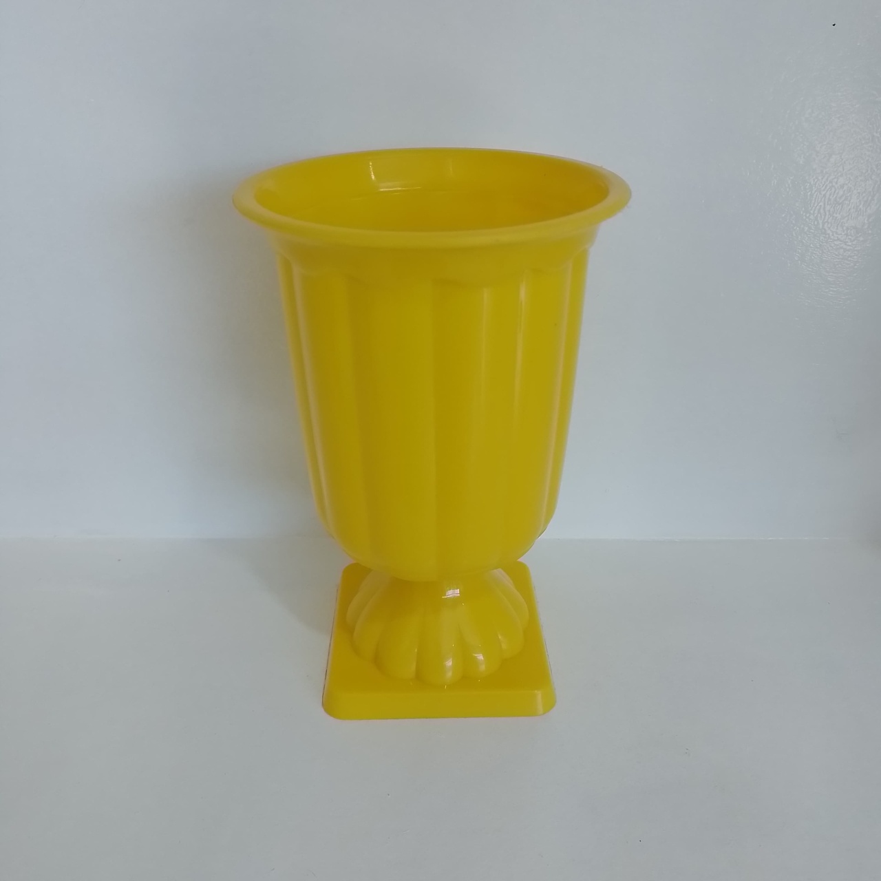 Vasinho Amarelo - MJM PEGUE E MONTE
