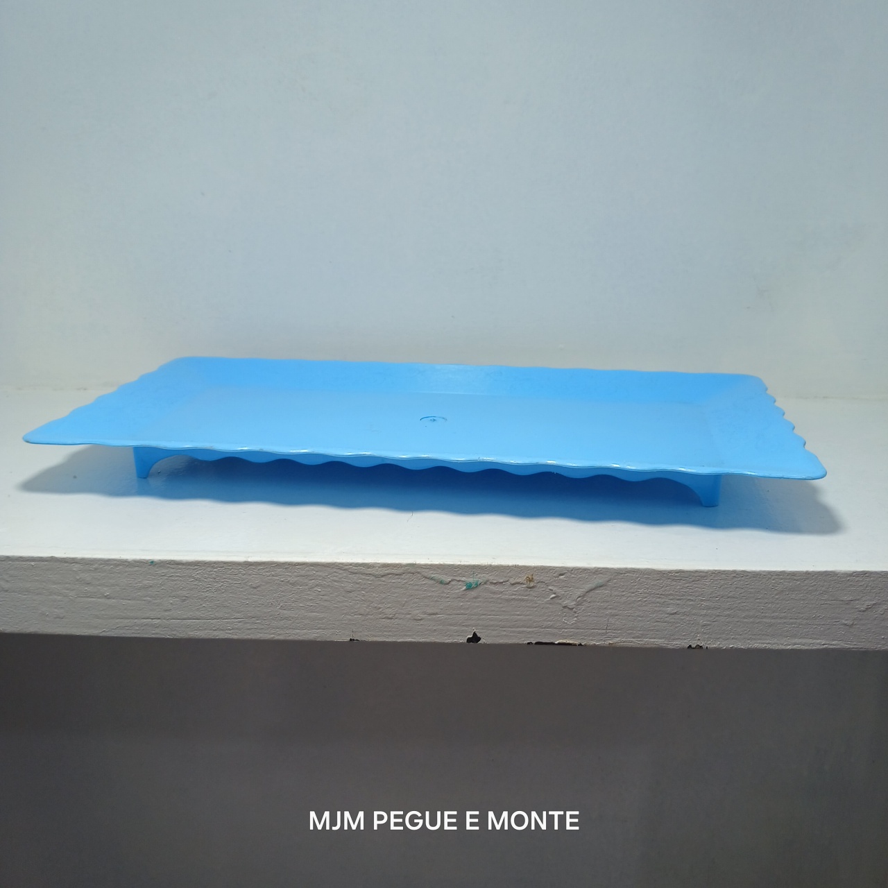 Bandeja Baixa Acrílico Azul Bebê  - MJM PEGUE E MONTE