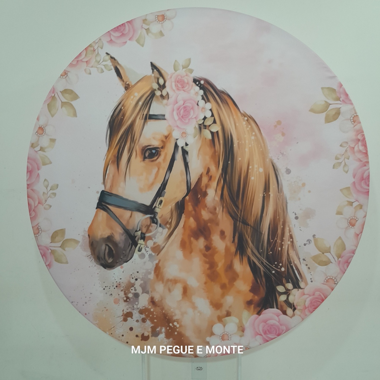 Capa Painel Redondo Cavalo Rosa - MJM PEGUE E MONTE