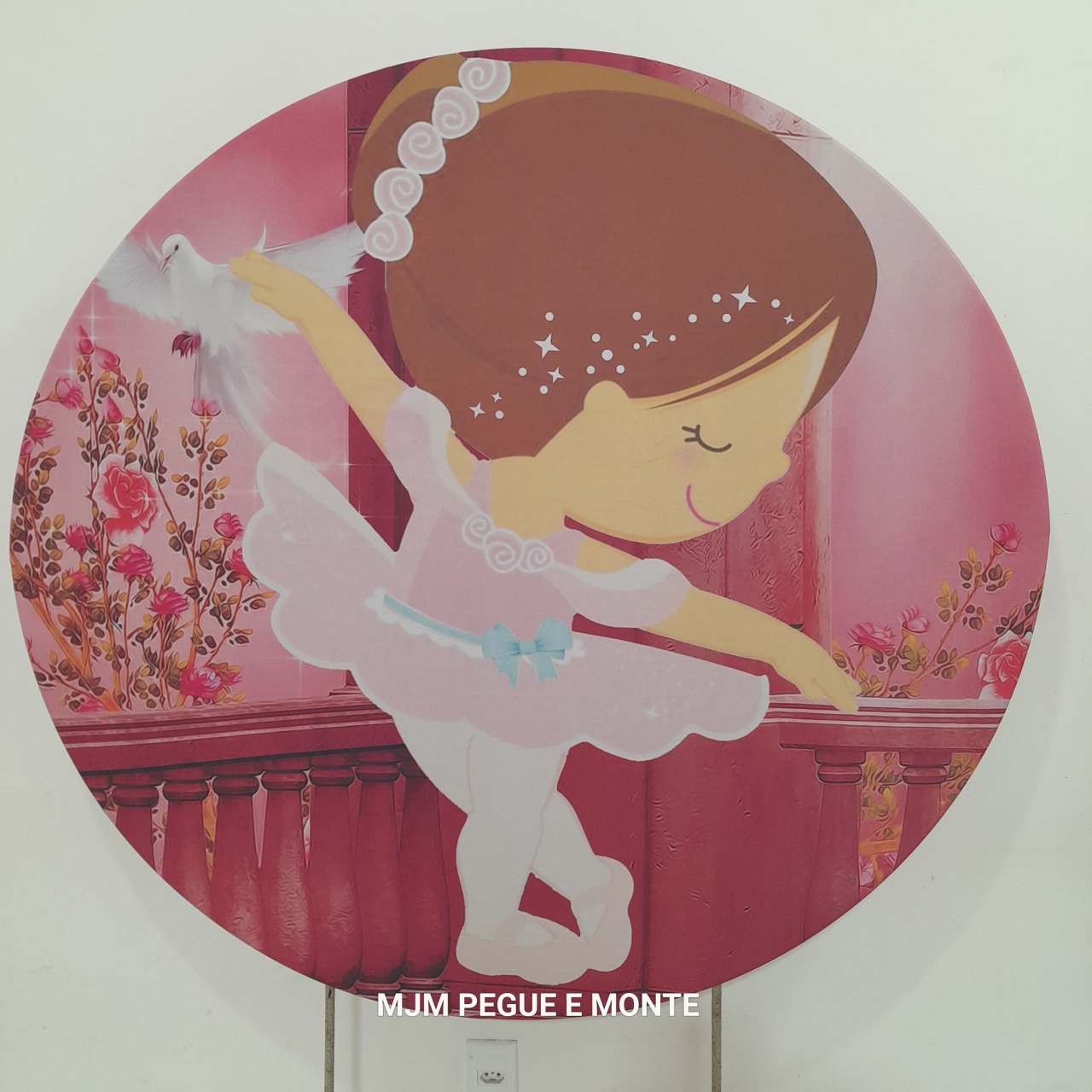 Capa Painel Redondo Bailarina 2 - MJM PEGUE E MONTE