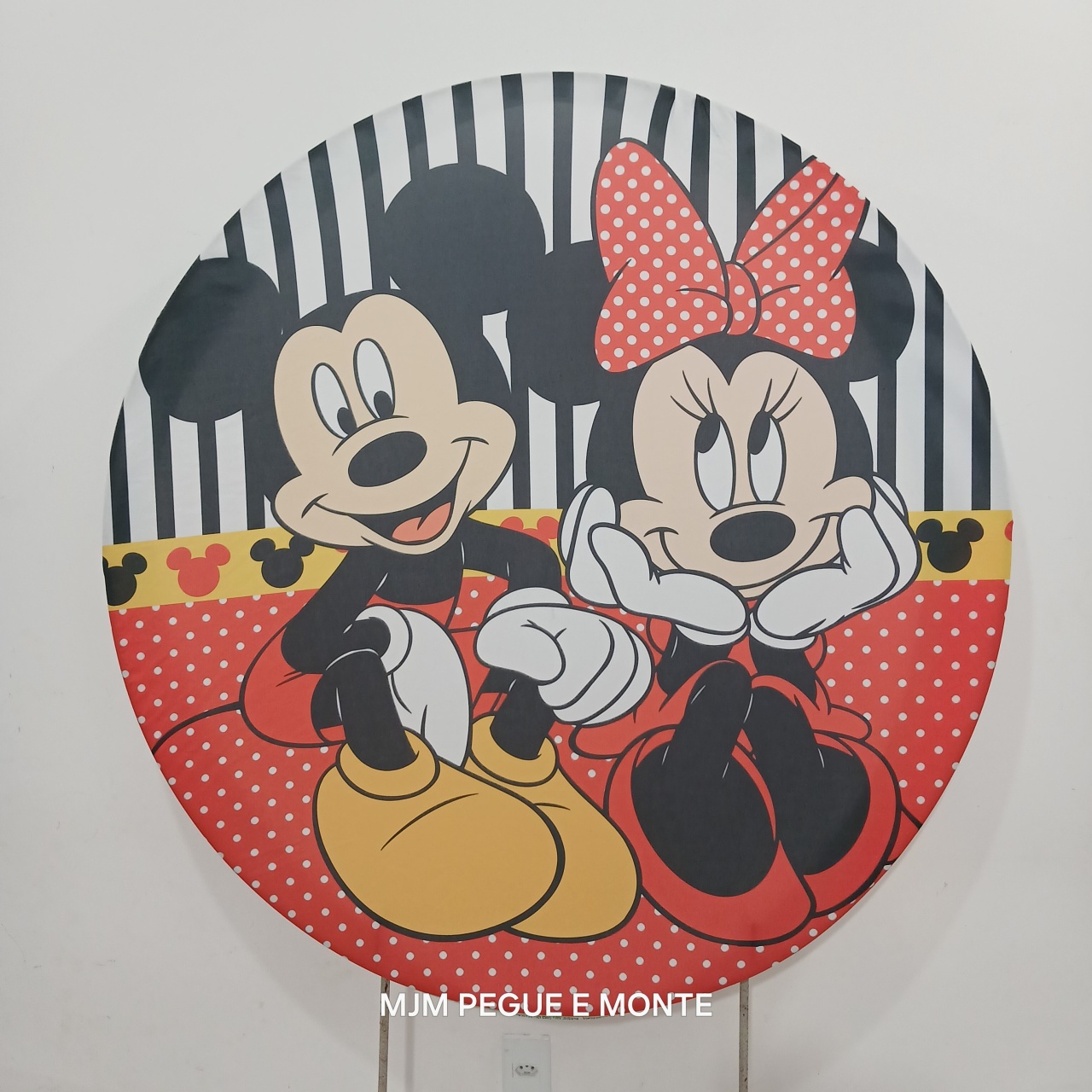 Capa Painel Redondo Mickey E Minnie - MJM PEGUE E MONTE