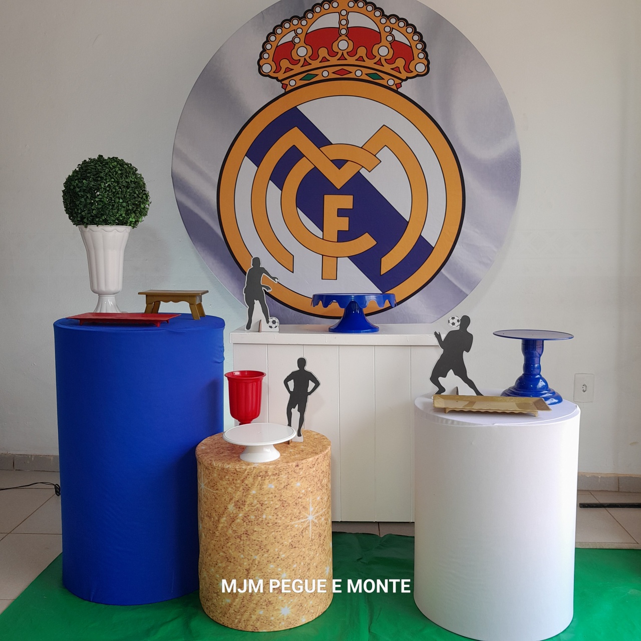 Kit Perola Real Madrid 01 - MJM PEGUE E MONTE