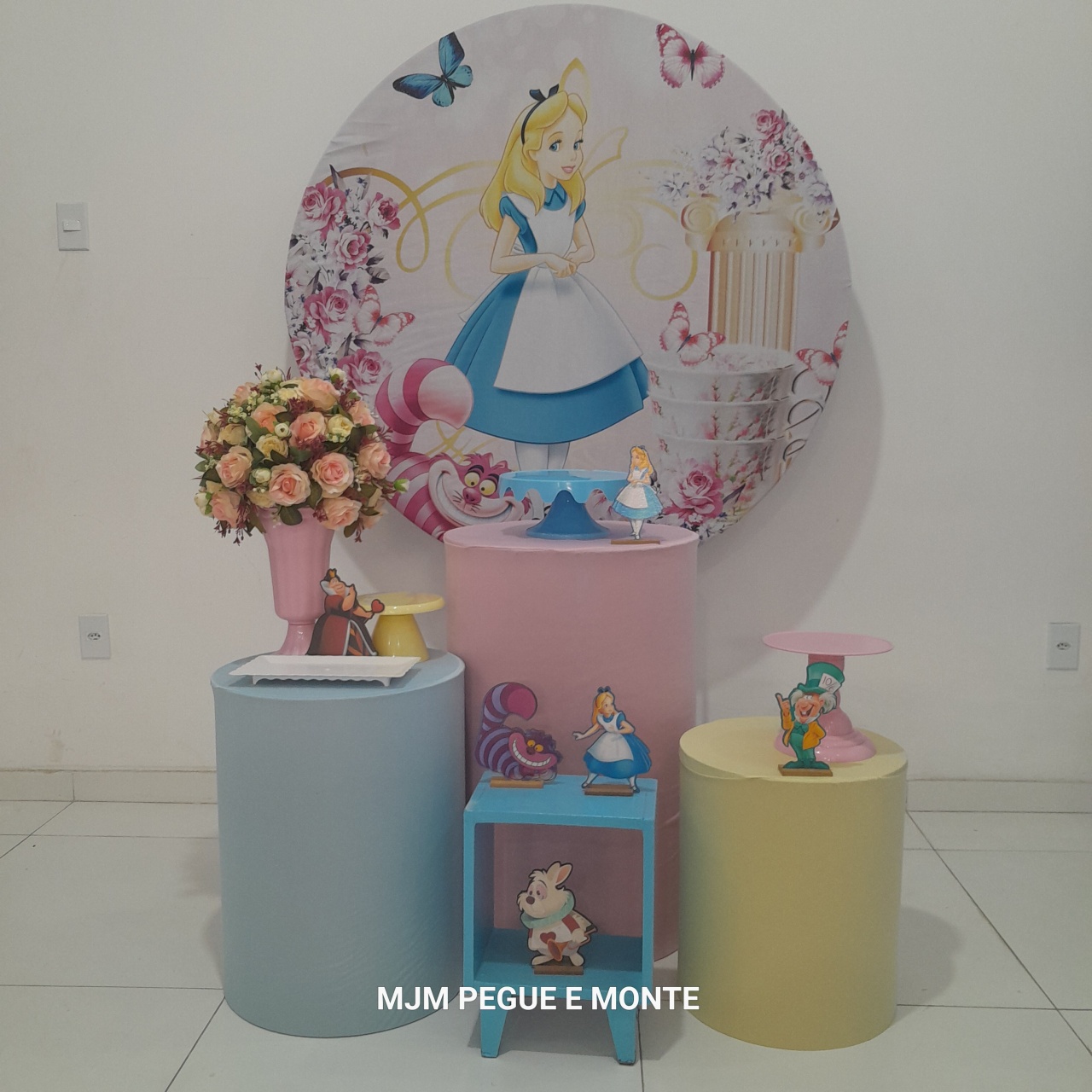 Kit Esmeralda Alice No Pais das Maravilhas - MJM PEGUE E MONTE