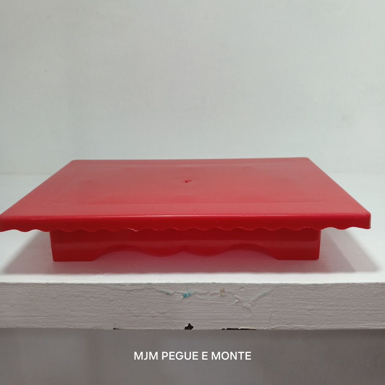 Bandeja Baixa Acrílico Vermelho - MJM PEGUE E MONTE